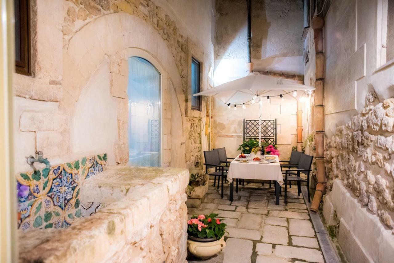 Ortigia Ancient House Apartman Szirakúza Kültér fotó