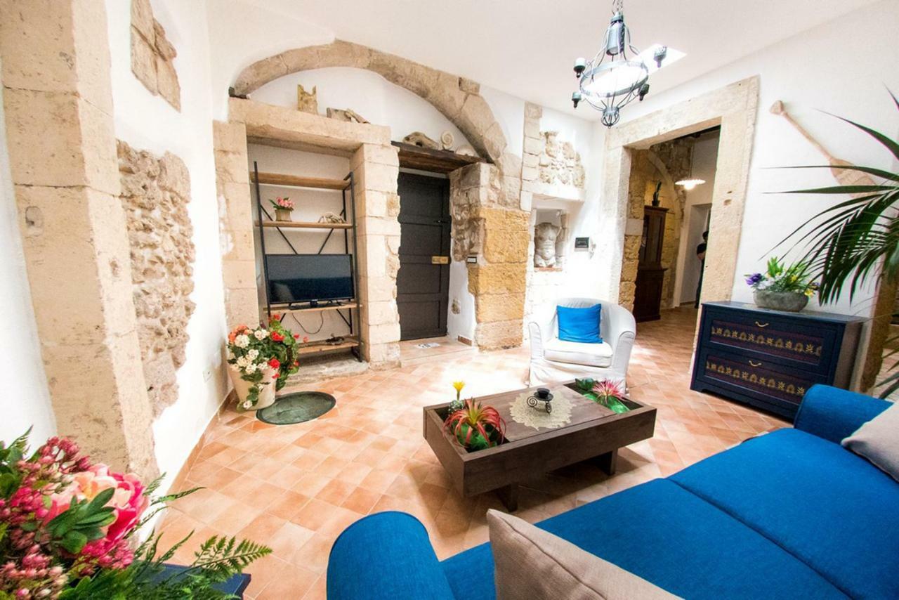 Ortigia Ancient House Apartman Szirakúza Kültér fotó