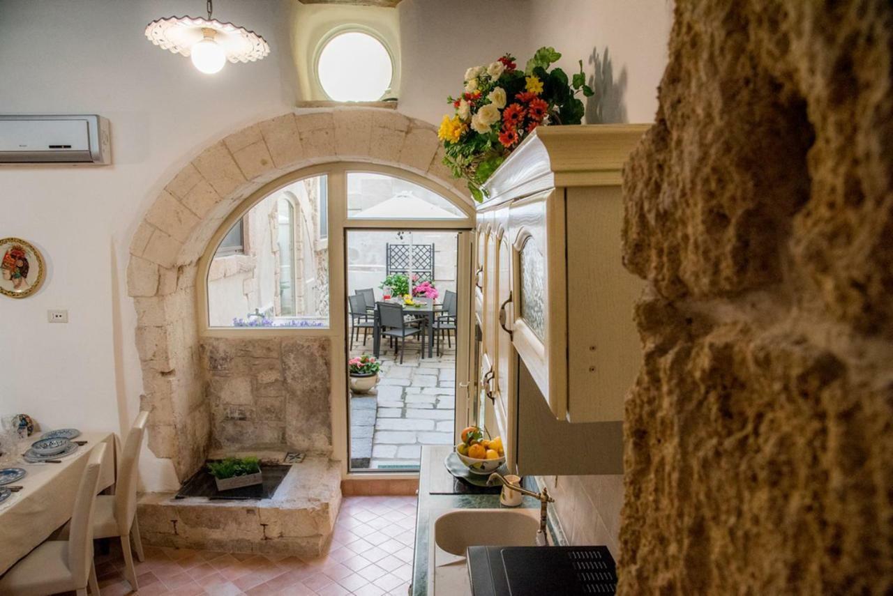 Ortigia Ancient House Apartman Szirakúza Kültér fotó